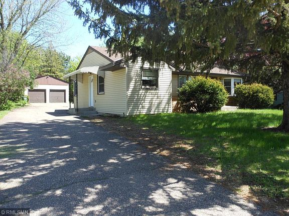 2nd image of 3950 Fernbrook Ln N