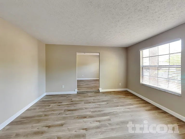 23515 Shining Star Dr — Photo 16