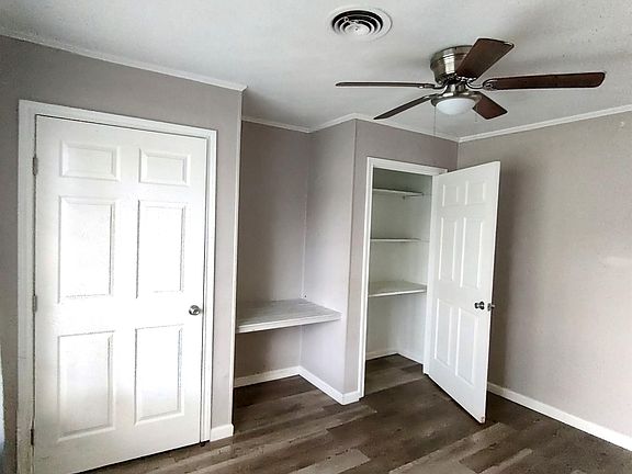 3rd image of 365 Moore Dr