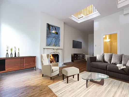 Rented by Sotheby's International Realty | media 24