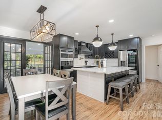 8823 Dartmoor Pl, Mint Hill, NC 28227