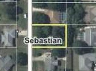 1085 Phelps St, Sebastian, FL 32958