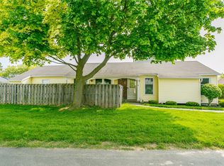 66 Springwood Dr, Webster, NY 14580