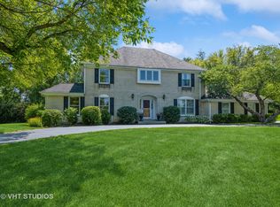 81 Vista Ln, Barrington, IL 60010