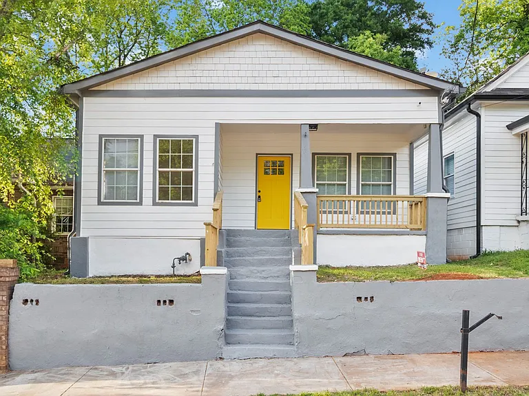 961 Fair St SW — Photo 11