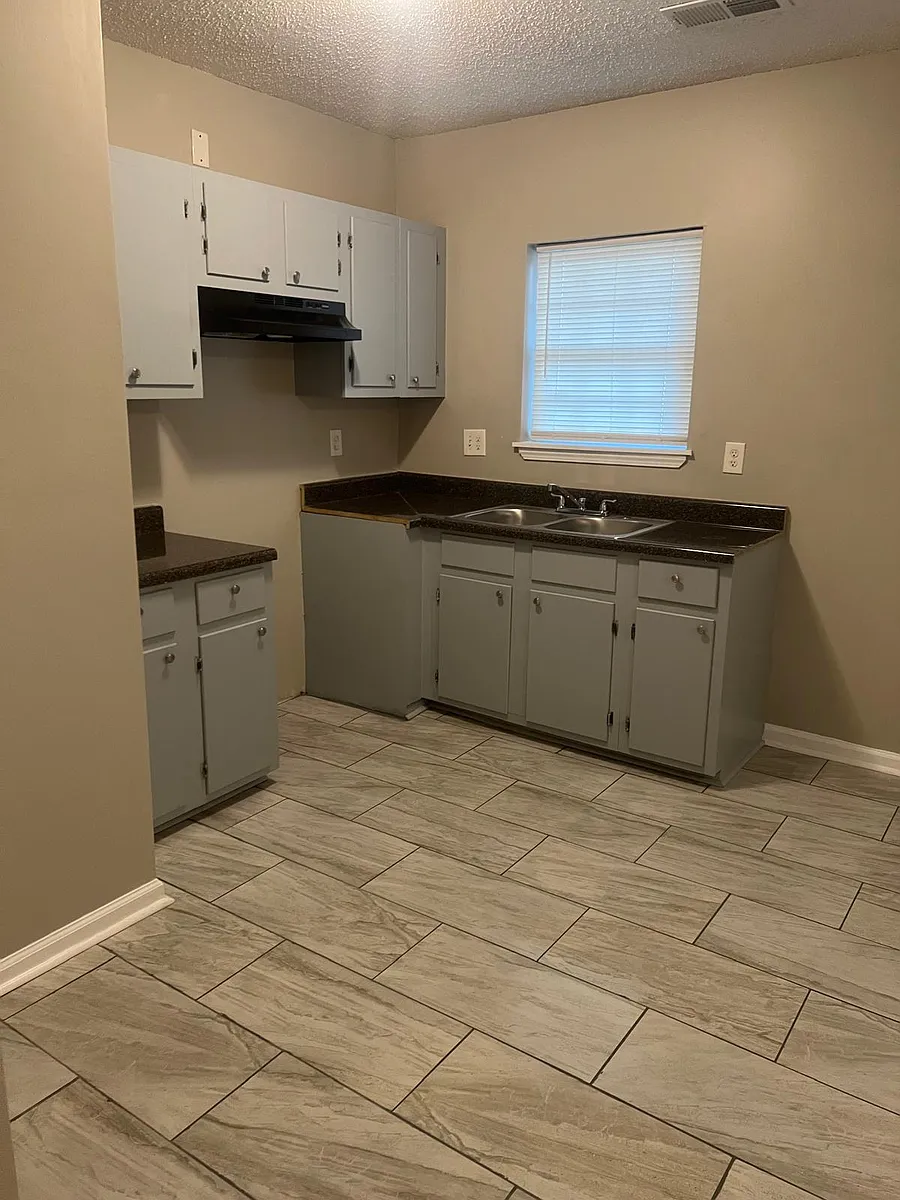Building Photo - 3618 Faxon Ave #2