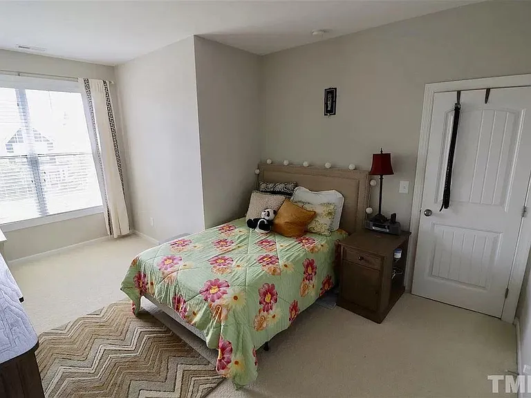 4148 Vallonia Dr — Photo 5