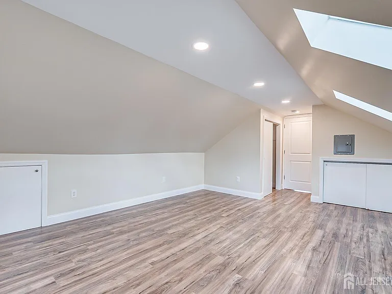 338 Buckelew Ave — Photo 26