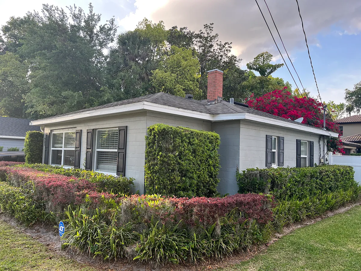 Building Photo - 921 Shady Lane Dr