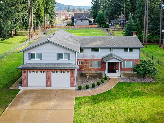 2nd image of 3609 NE 172nd Ave