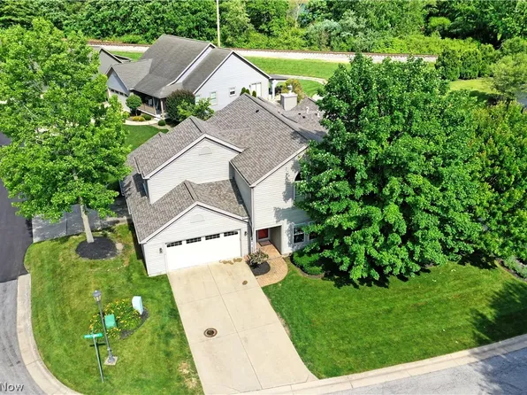 102 Spinnaker Dr #2, Columbiana, OH 44408