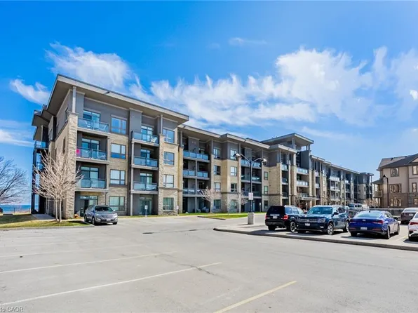 35 Southshore Cres #209, Hamilton, ON L8E 0J2