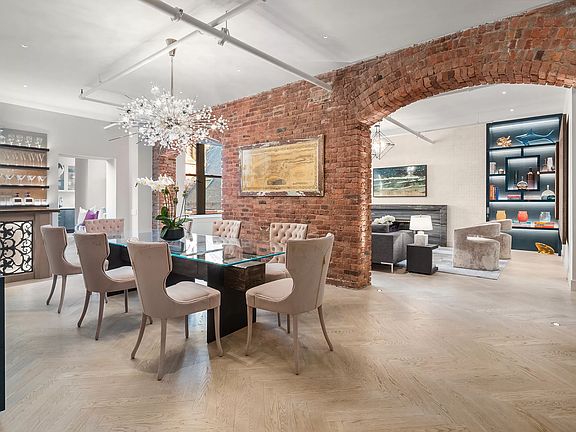 5th image of 345 W 13th St APT 5A