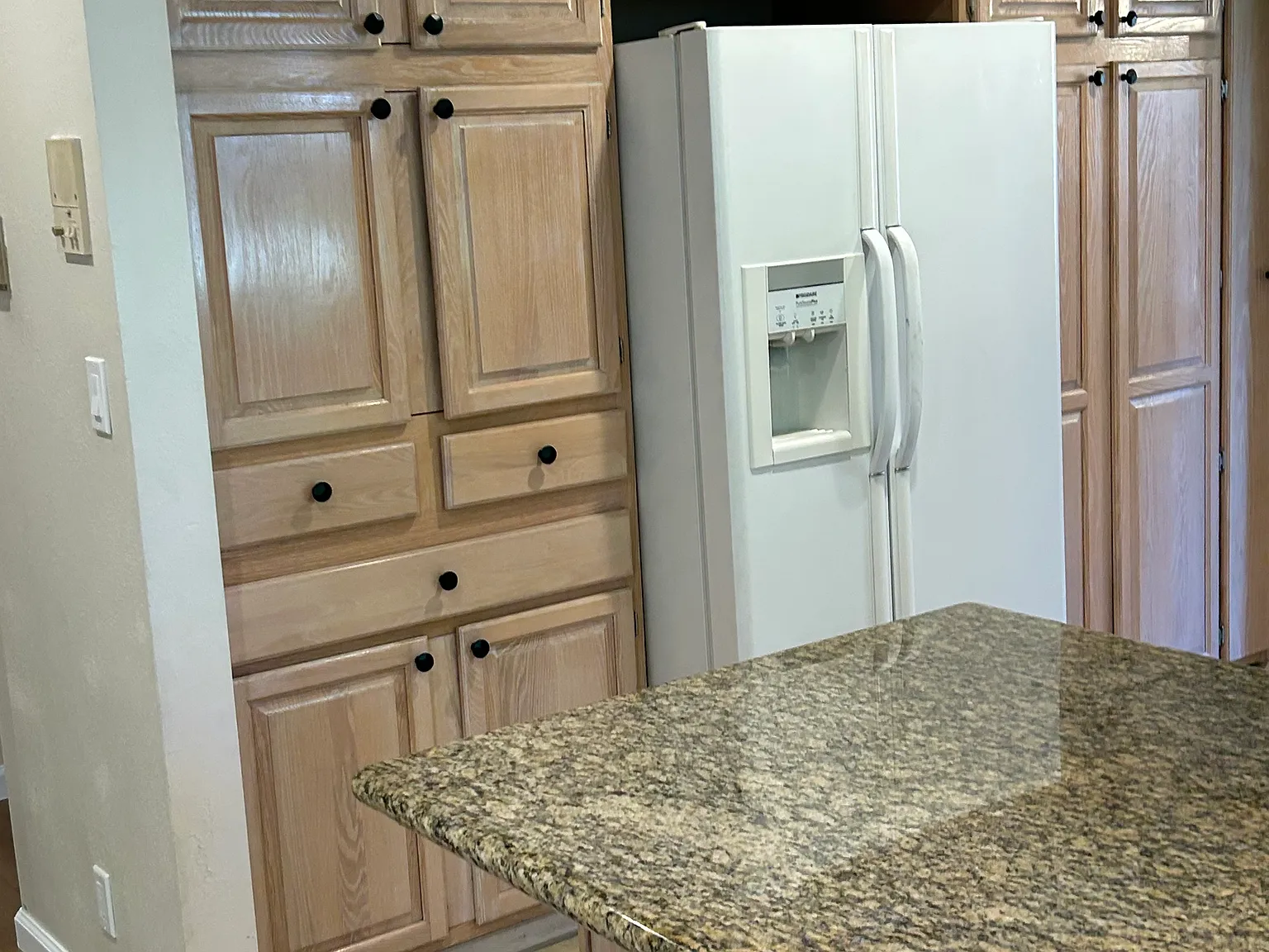 4 bed, 2.5 bath, 2000 sqft, $3,095 — Photo 2