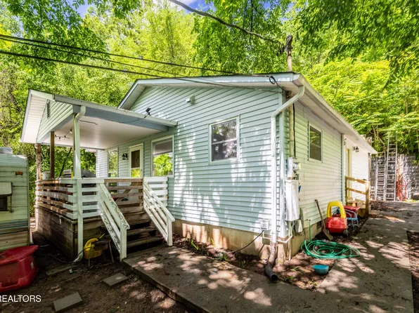 2839 Greenway Dr, Knoxville, TN 37918