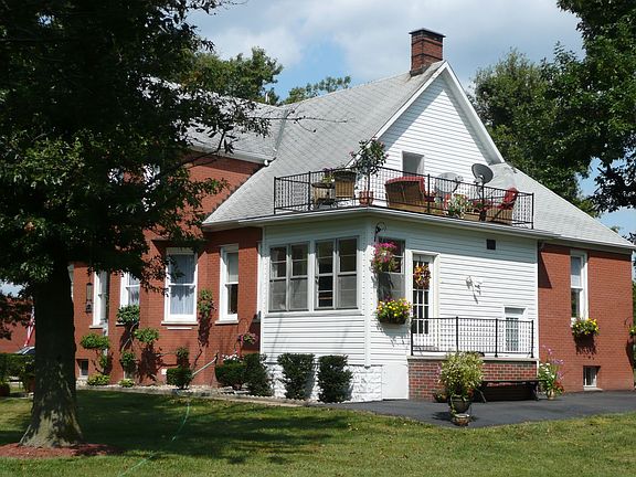 Rear View and Upstairs Deck