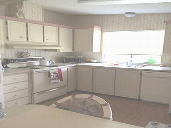 2nd image of 3000 N Derry Dr #3000