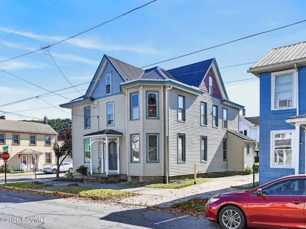 301 S 4th St, Sunbury, PA 17801