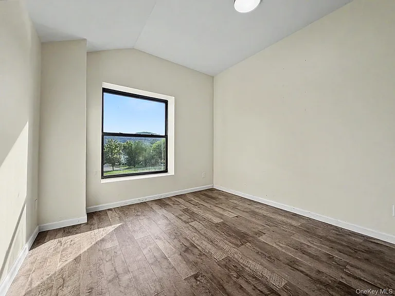 45 Front St #3B — Photo 15