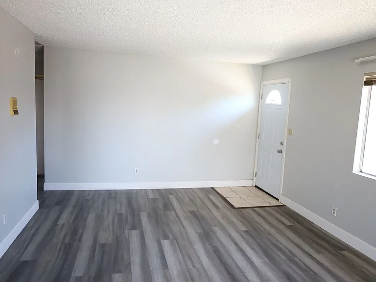 1309 E Cartier Ave #1-2 — Photo 9