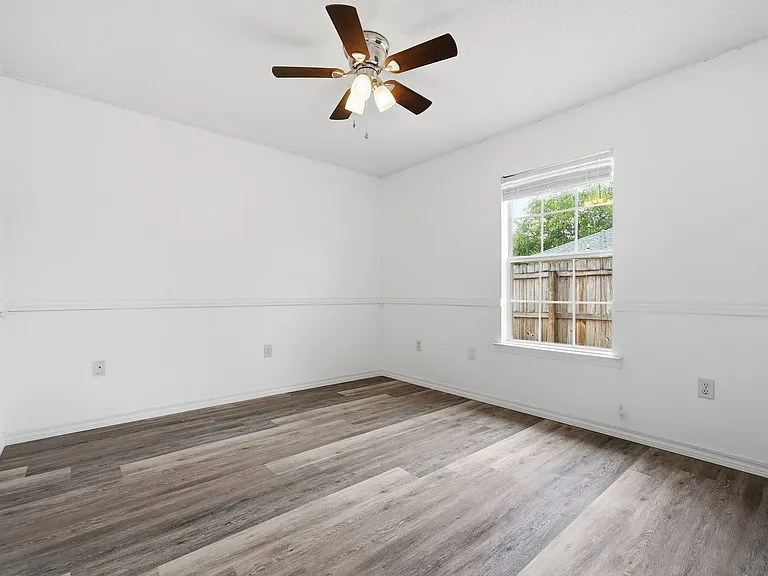 1755 Hopper St — Photo 38