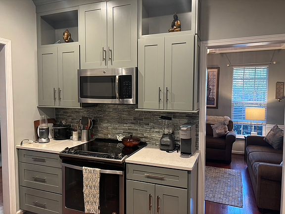 4th image of 9018 Elrose Pl
