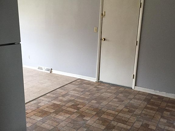 4th image of 11311 Ditman Ave