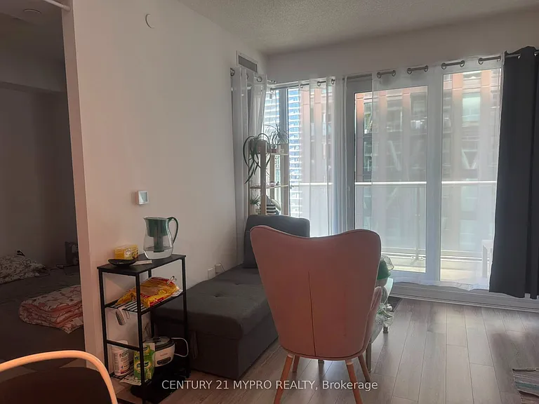 230 Simcoe St #1636 — Photo 5