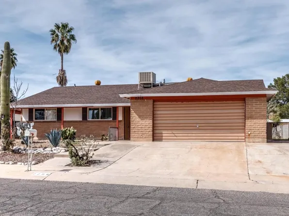 2208 S Oak Park Dr, Tucson, AZ 85710