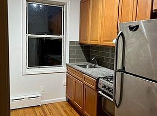 23-71 35th St #2, Astoria, NY