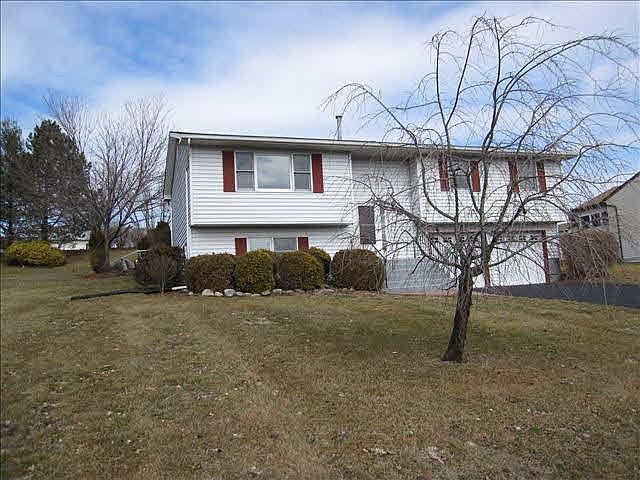 1st image of 62 Guernsey Dr