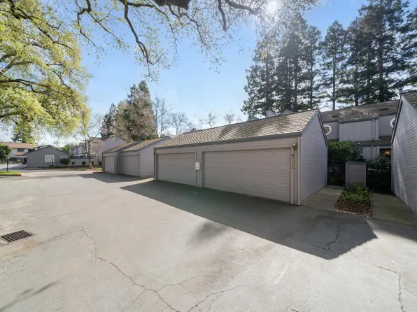 4112 Alex Ln, Carmichael, CA 95608