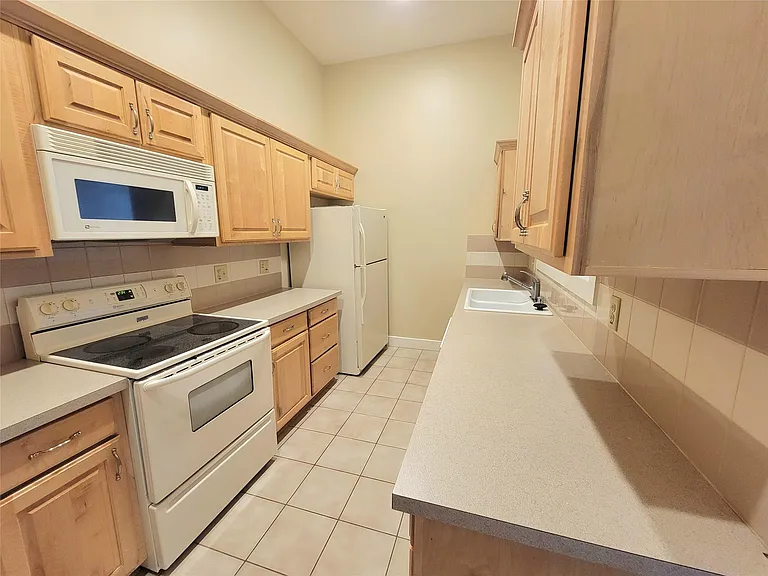 2315 Harborside Dr #206 — Photo 3