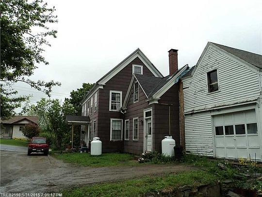 2nd image of 854 Main St