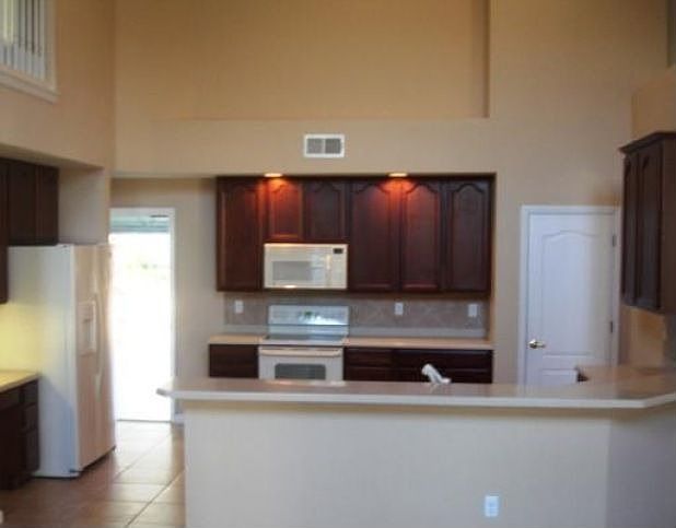 2nd image of 213 Braelock Dr