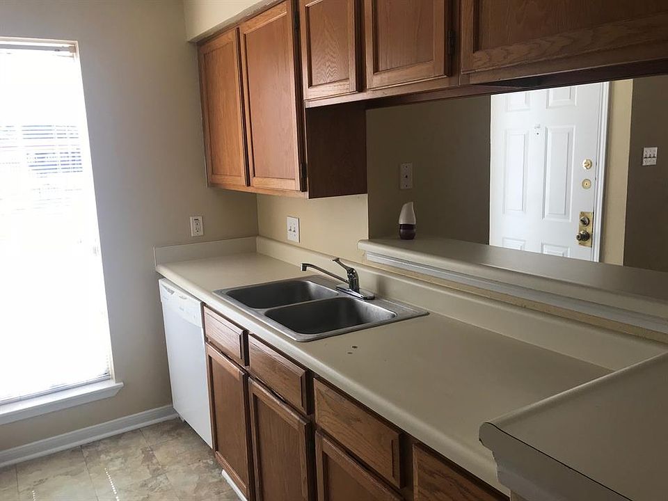1st image of 2120 El Paseo St APT 1605