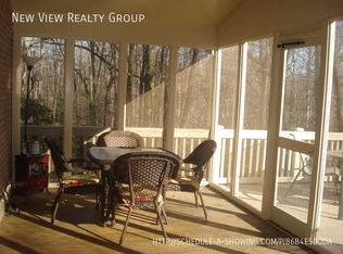 9433 Valley Rd, Charlotte, NC 28270