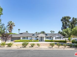 19321 Santa Rita St, Tarzana, CA 91356