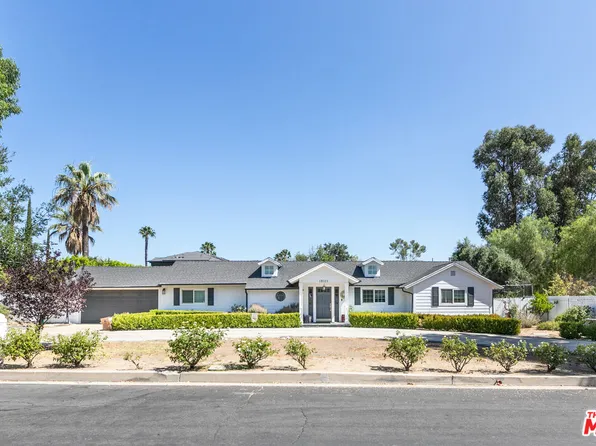 19321 Santa Rita St, Tarzana, CA 91356