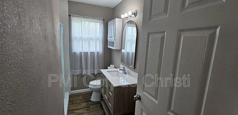 638 Sharon Dr — Photo 12