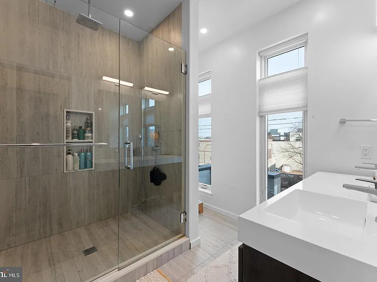 312 Poplar St — Photo 25