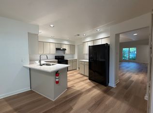 126 Hollyhill Ln, Denton, TX 76205