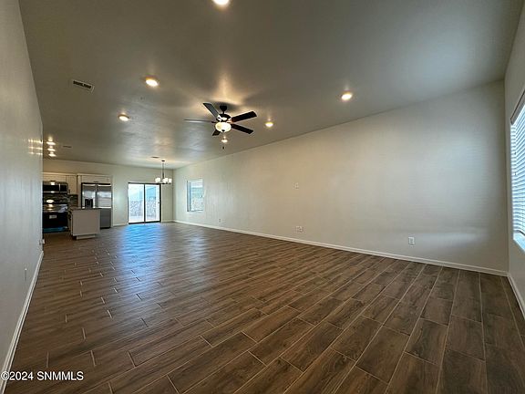 3rd image of 3818 Yestereve Ln