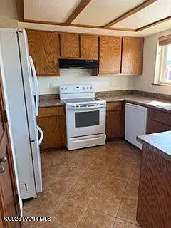 7800 E Larkspur Ln — Photo 8