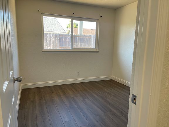 4th image of 9971 Falcon Meadow Dr