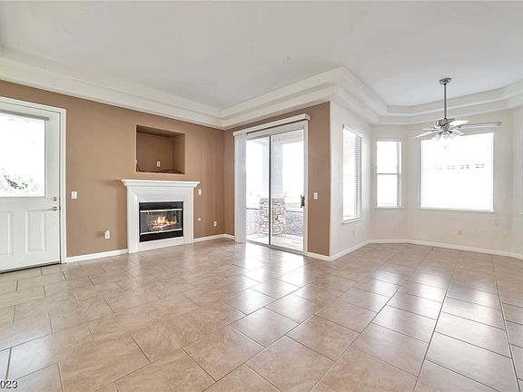 4th image of 237 Garrett Ln Unit 6