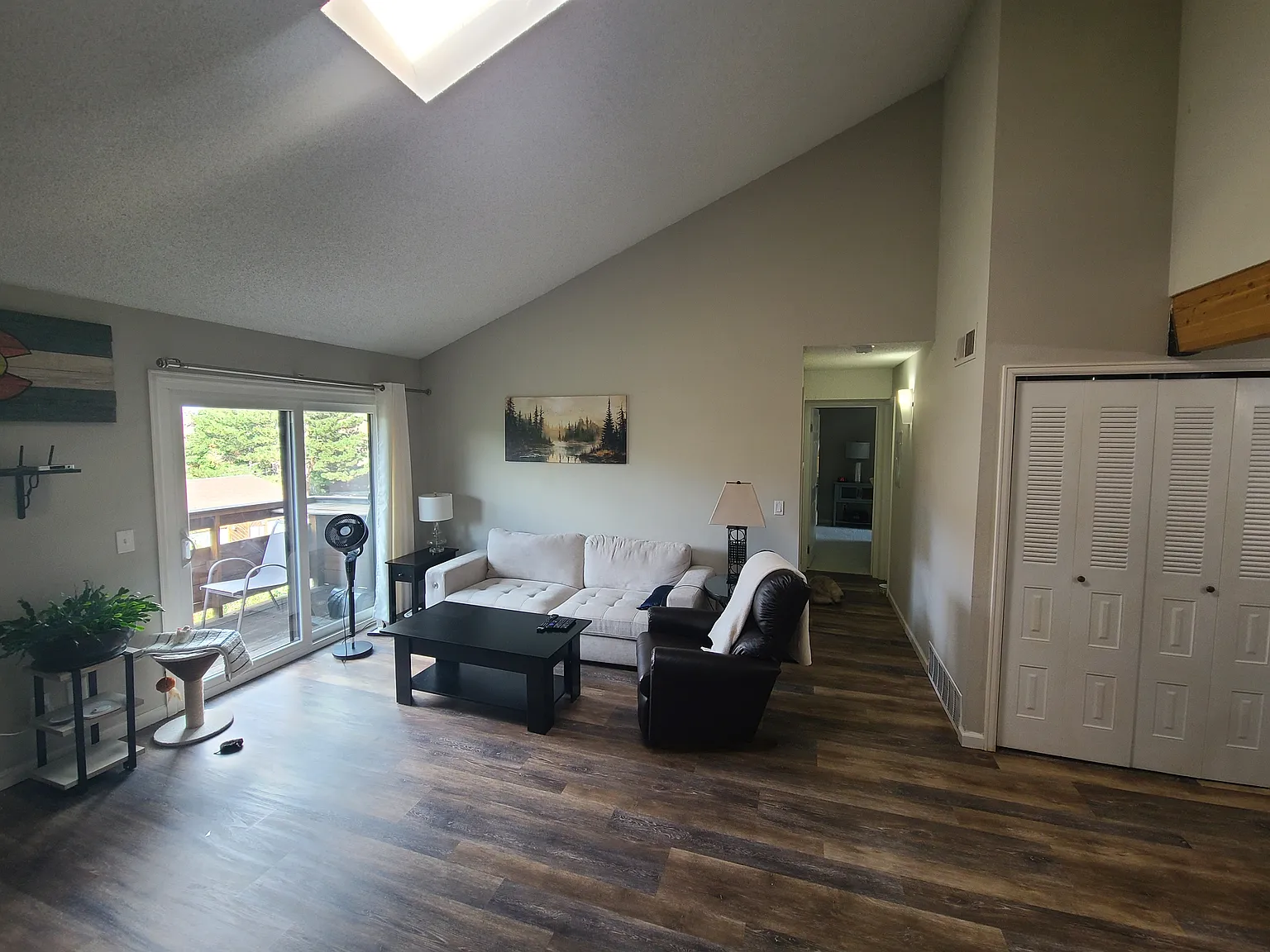 335 Wright St — Photo 2