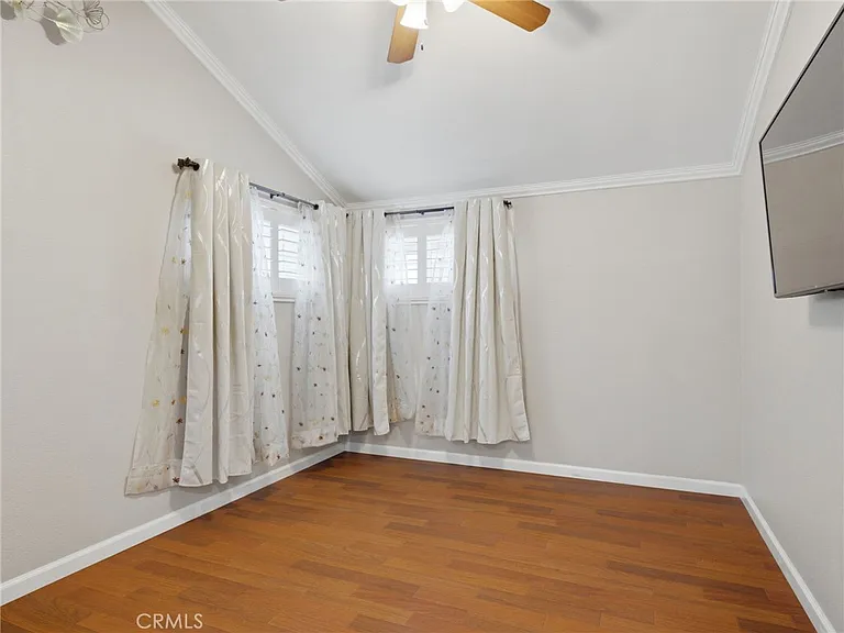 11642 Daniel Ave — Photo 35