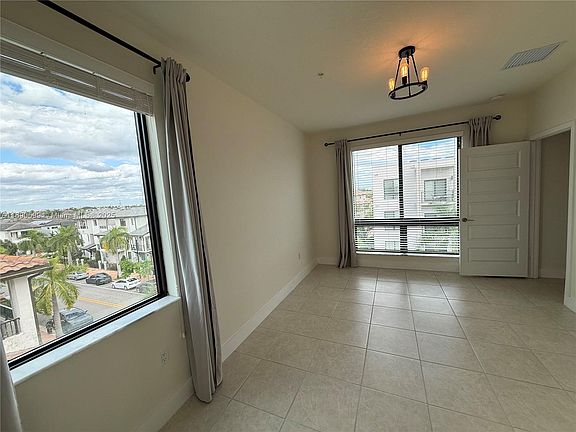 3rd image of 8301 NW 41st St #8301B409