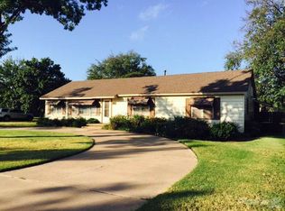 701 Avenue H SE, Childress, TX 79201